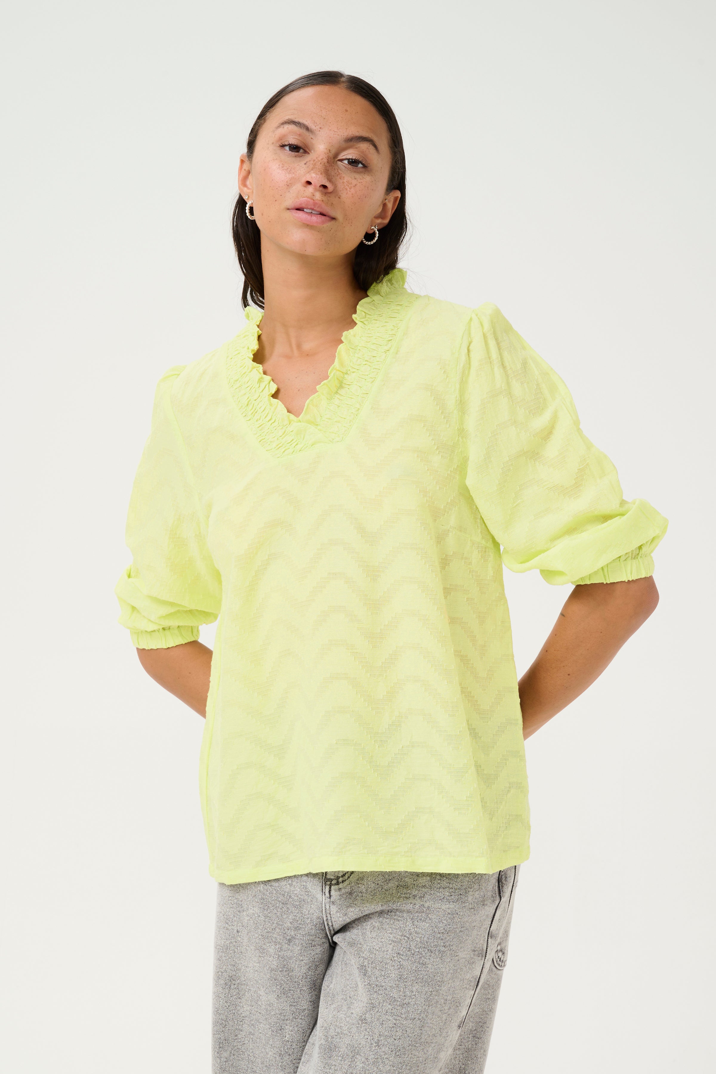 VICTORIA Blouse ~ Lime